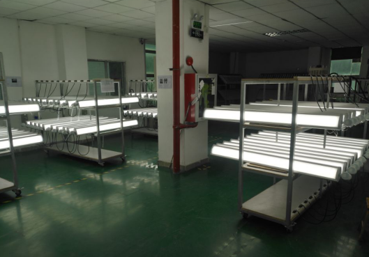 Sensor Linear Highbay Aging
